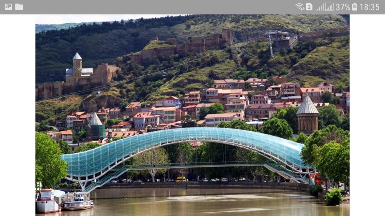 Madona'S Apartment Tbilisi Luaran gambar